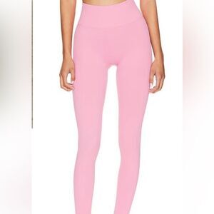 Wellbeing + Beingwell Valle Leggings